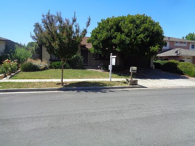 1st image of 248 Churchill Pl