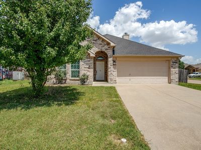 100 Pebble Creek Way, Alvarado, TX, 76009