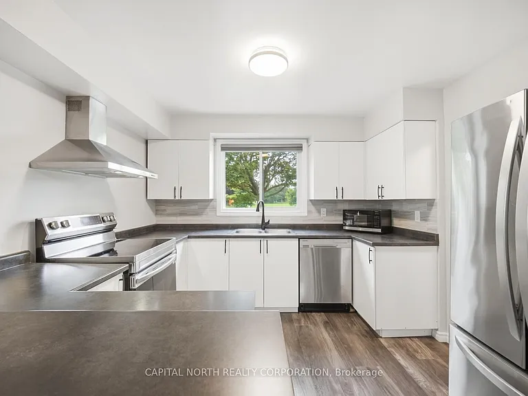 63 Elizabeth St — Photo 11