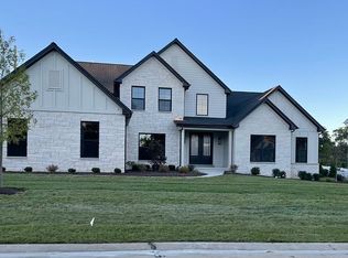 310 Gateview Dr, Wentzville, MO 63385