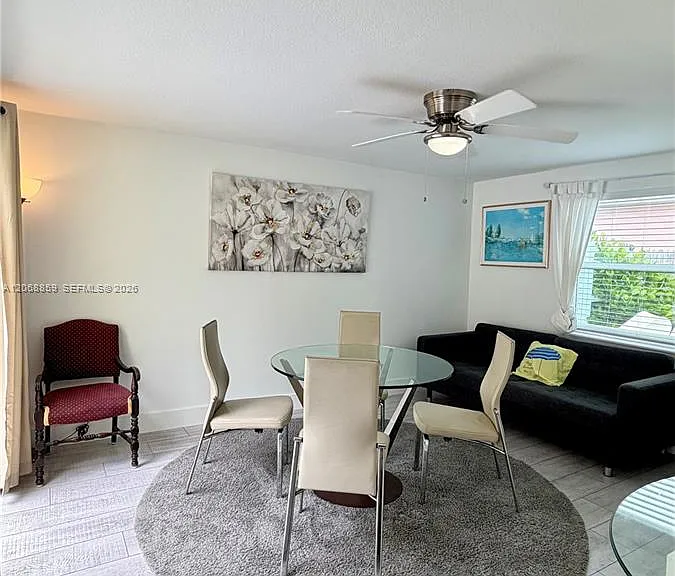 705 W Mango St #C — Photo 17