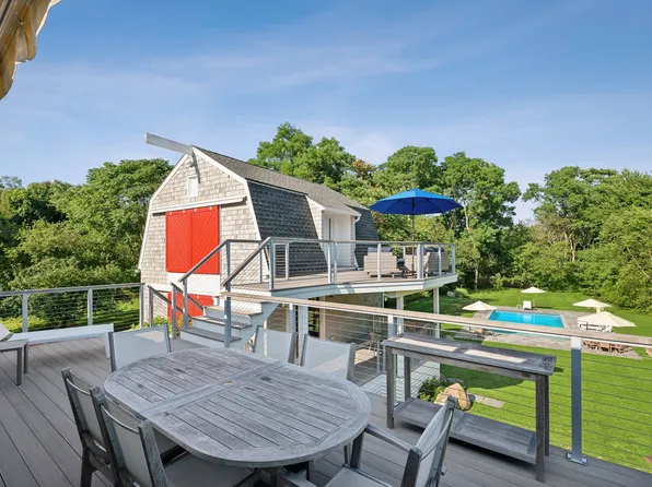 7 Lake Dr, Shelter Island, NY 11964