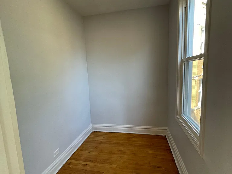 3553 W Lyndale St #2 — Photo 9