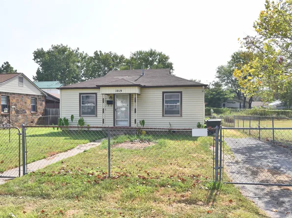 1019 N Wilson Ave, Sand Springs, OK 74063