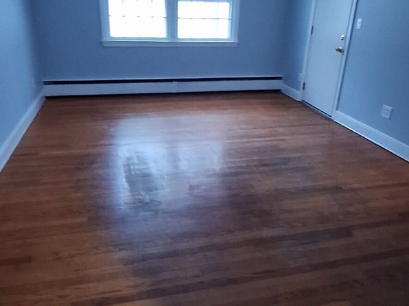 10 Carpenter Rd APT 2W