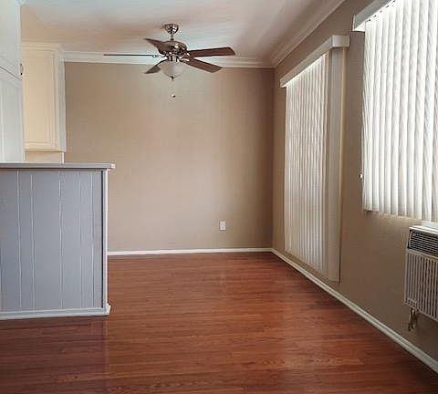 4th image of 2714 W Clark Ave #G-3