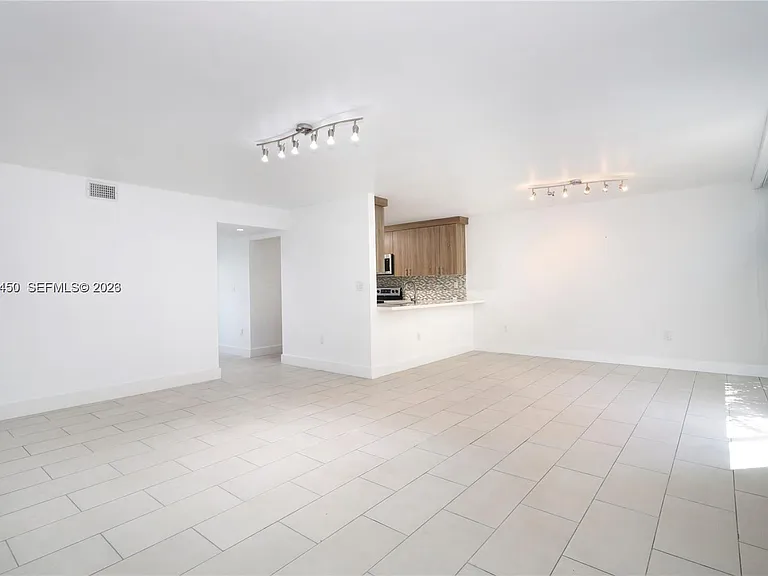 8124 SW 87th Ter — Photo 12