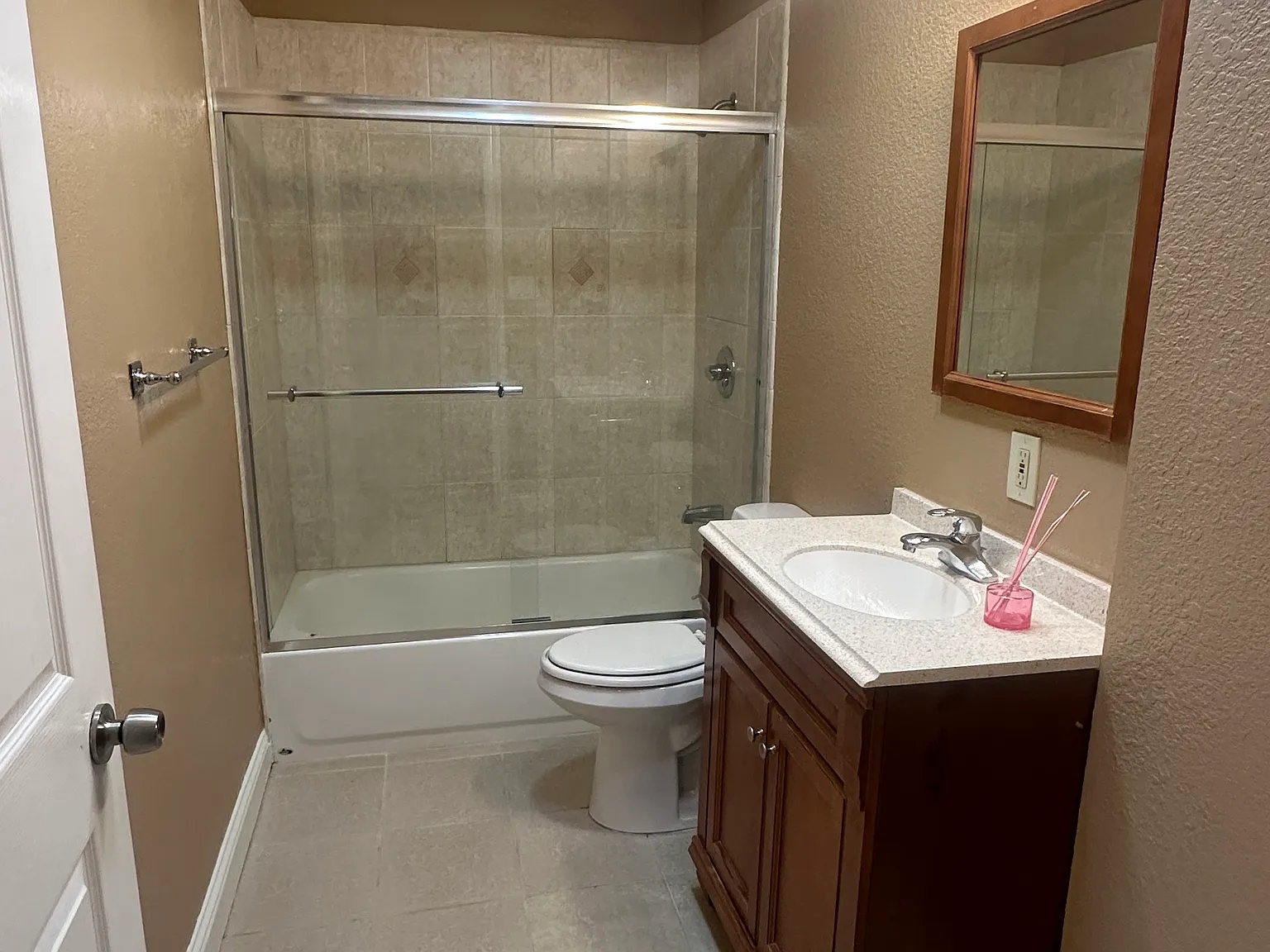 2 bed, 515 sqft, $2,250 — Photo 3