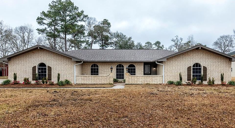 1st image of 13580 Leaning Oaks Dr