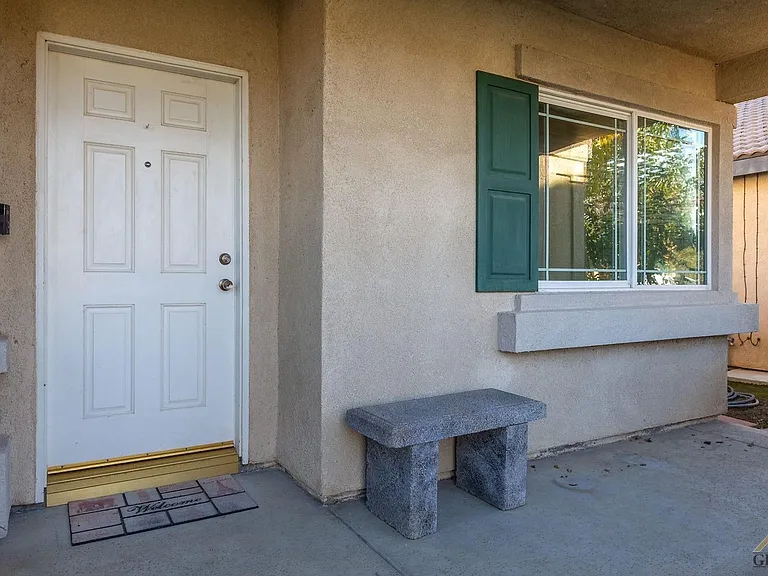 11705 Stellar Ave — Photo 2