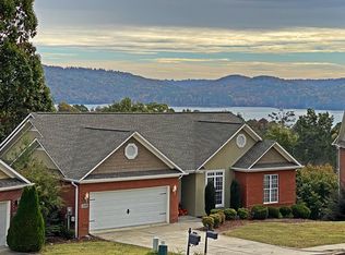 1293 River Ridge Dr, Guntersville, AL 35976