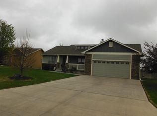 234 Steamboat Dr, Dodge City, KS 67801