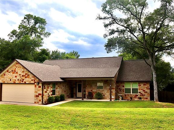 2nd image of 394 Mauna Loa Ln