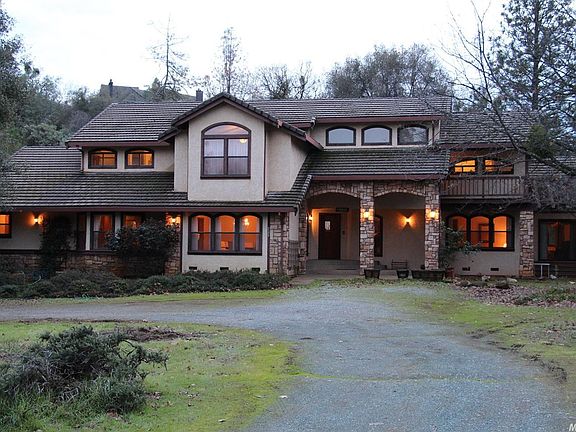 2nd image of 5300 Marybelle Ln