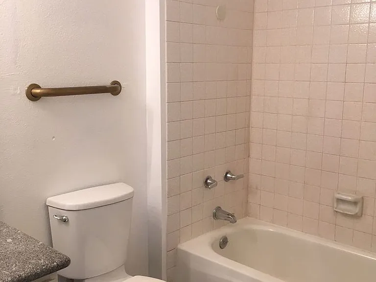 913 Shadow Mountain Pl — Photo 3
