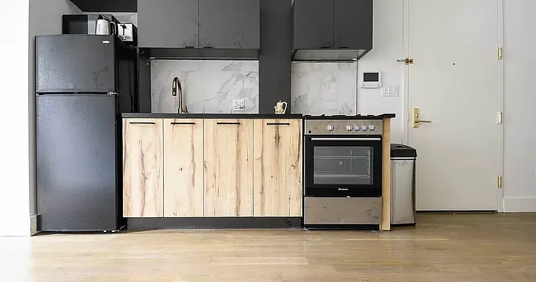 Rented by Cityside Rentals Corp | media 28