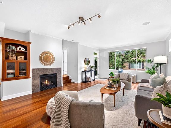 5th image of 2052 NW Village Cir