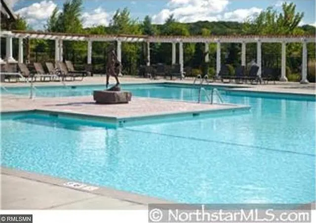4 bed, 2100 sqft, $2,850 — Photo 4