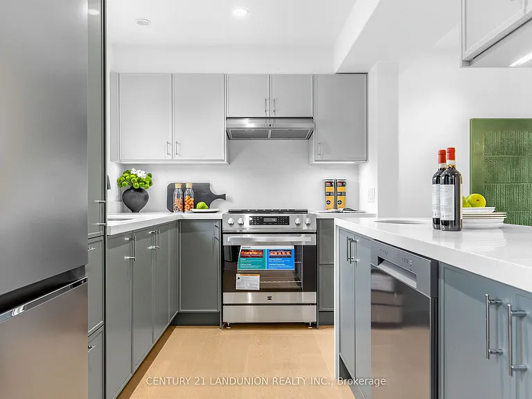 193 McNicoll Ave — Photo 17