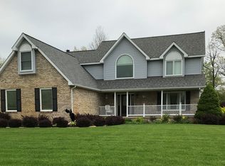 5175 Queensway Dr, Howell, MI 48843