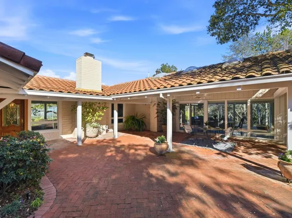 19601 Canon Dr, Los Gatos, CA 95030