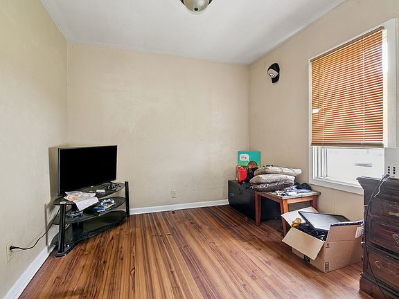 3rd image of 358 S Washington Ave