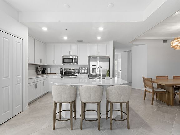 5th image of 15375 Green Acres Ave #2218