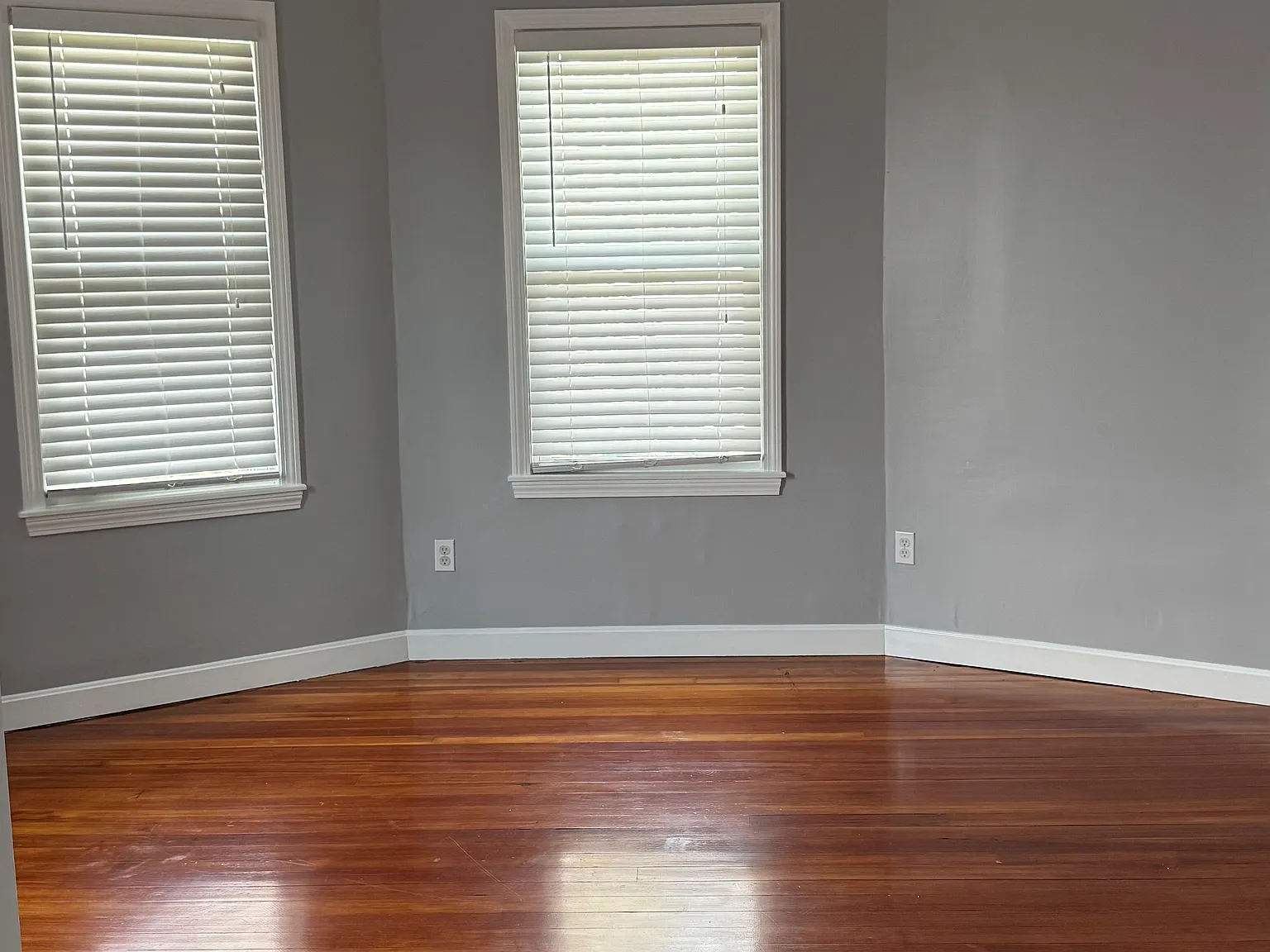 3 bed, $1,800 — Photo 2