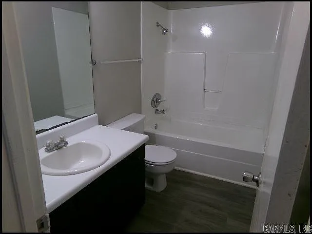 101 Ellis Dr #D — Photo 14
