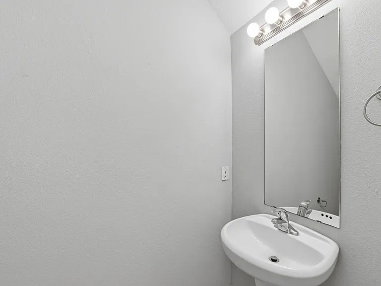5227 Brinkman Ct — Photo 13