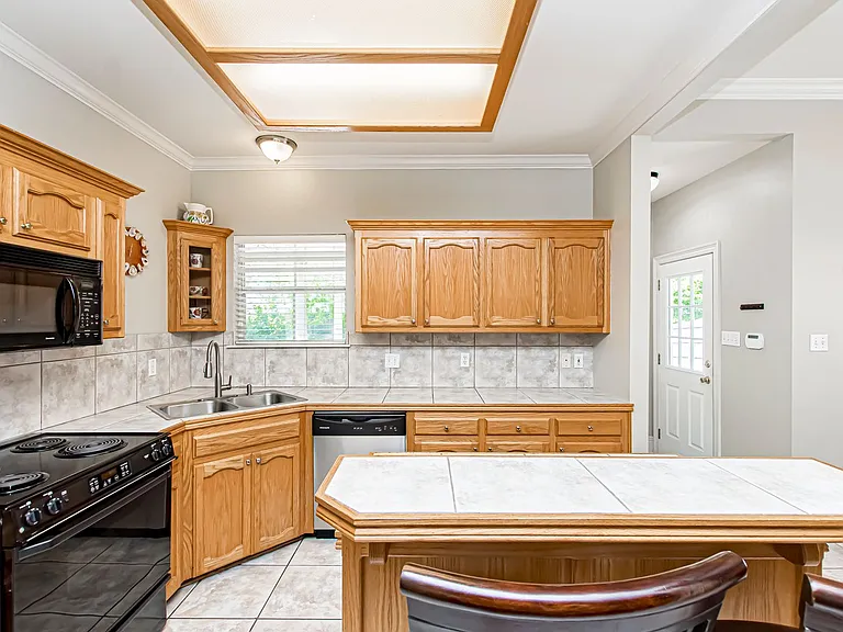 10580 Springglen Ct — Photo 4
