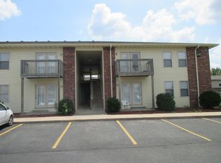 2712 S Ingram Mill Rd APT 18, Springfield, MO 65804