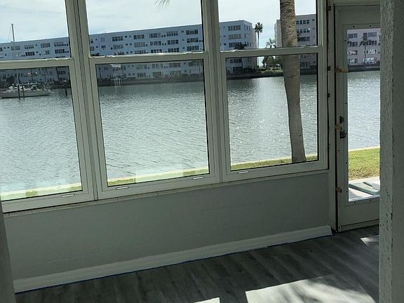 3rd image of 5940 30th Ave S APT 109