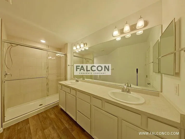 10512 Castor Dr — Photo 12