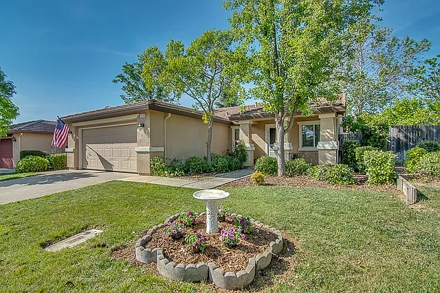 4242 Castleton Cir photo 1