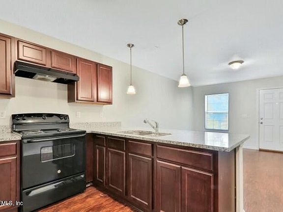 3rd image of 8487 McGirts Village Ln