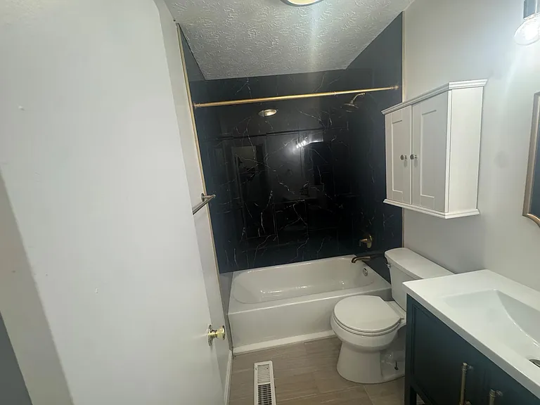 625 Shadywood Ln — Photo 22