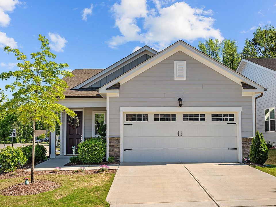 1st image of 401 English Violet Ln
