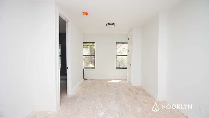 Rented by Nooklyn NYC LLC | media 54