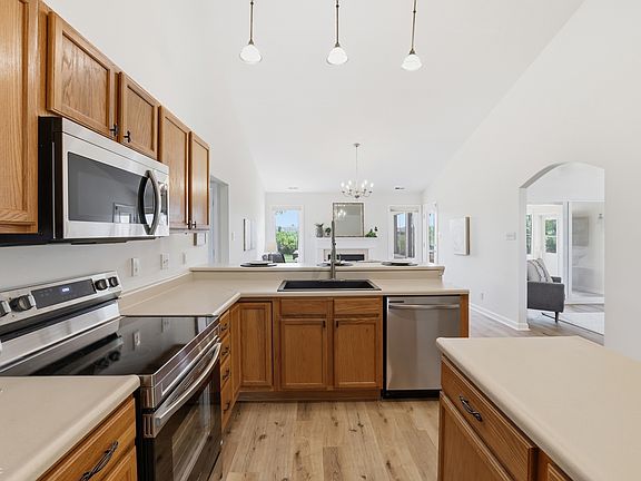 5th image of 7429 Copperwood Dr