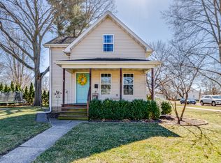 327 W 2nd St, Momence, IL 60954