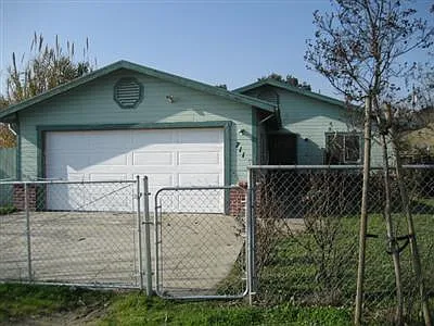 711 Garfield Ave photo 1