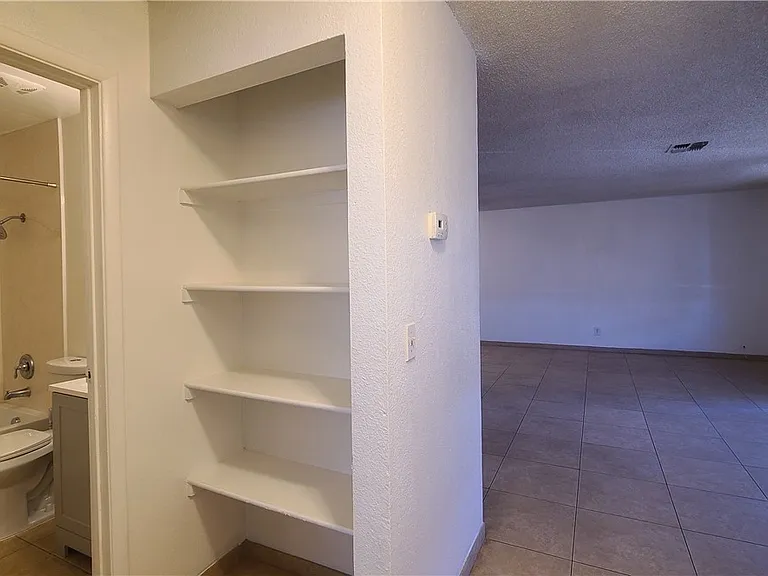 3117 E Carey Ave #3 — Photo 14