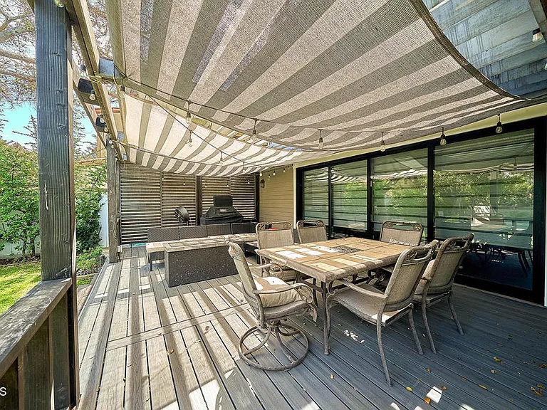 4330 Bel Aire Dr — Photo 35