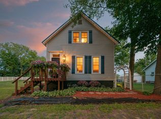 816 W 4th St, Michigan City, IN
