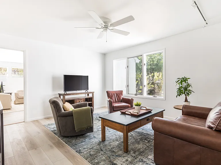 2 Close Ct — Photo 7