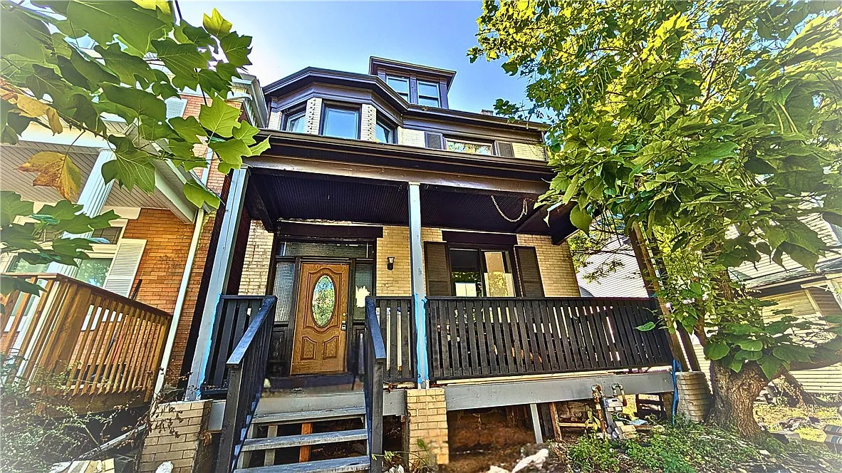 3021 Zephyr Ave photo 1