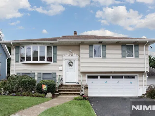 17 Marinus Street, Rochelle Park, NJ 07662