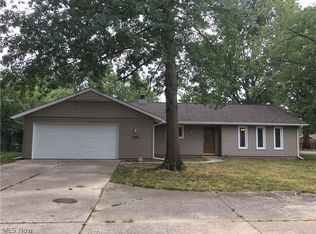 19611 Westwood Dr, Strongsville, OH 44149