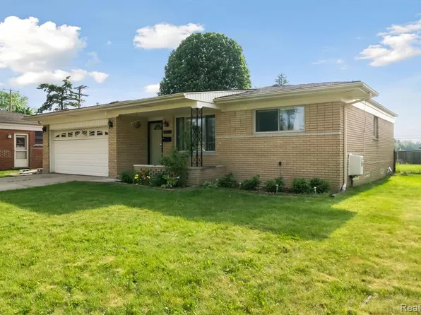 30019 Boewe Dr, Warren, MI 48092